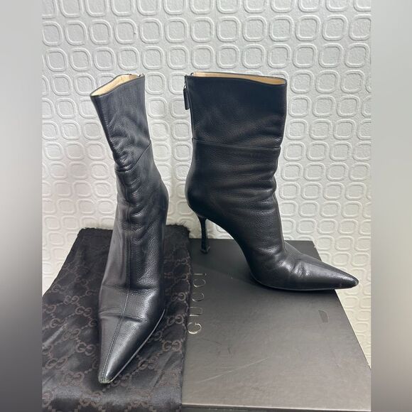 Gucci Black Leather Pointed Toe Ankle Boots Size 37 1/2 US 7 1/2 Original Box - Picture 3 of 16